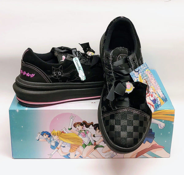 VANS factory Pretty Guardians Sailor Moon size w 9.0 m 7.5